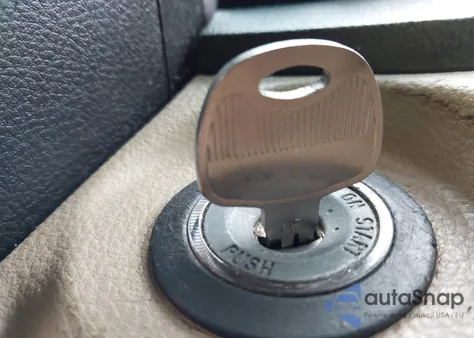 2011 Hyundai Santa Fe Limited z USA, uszkodzony, nr VIN 5XYZK3AB6BG043743